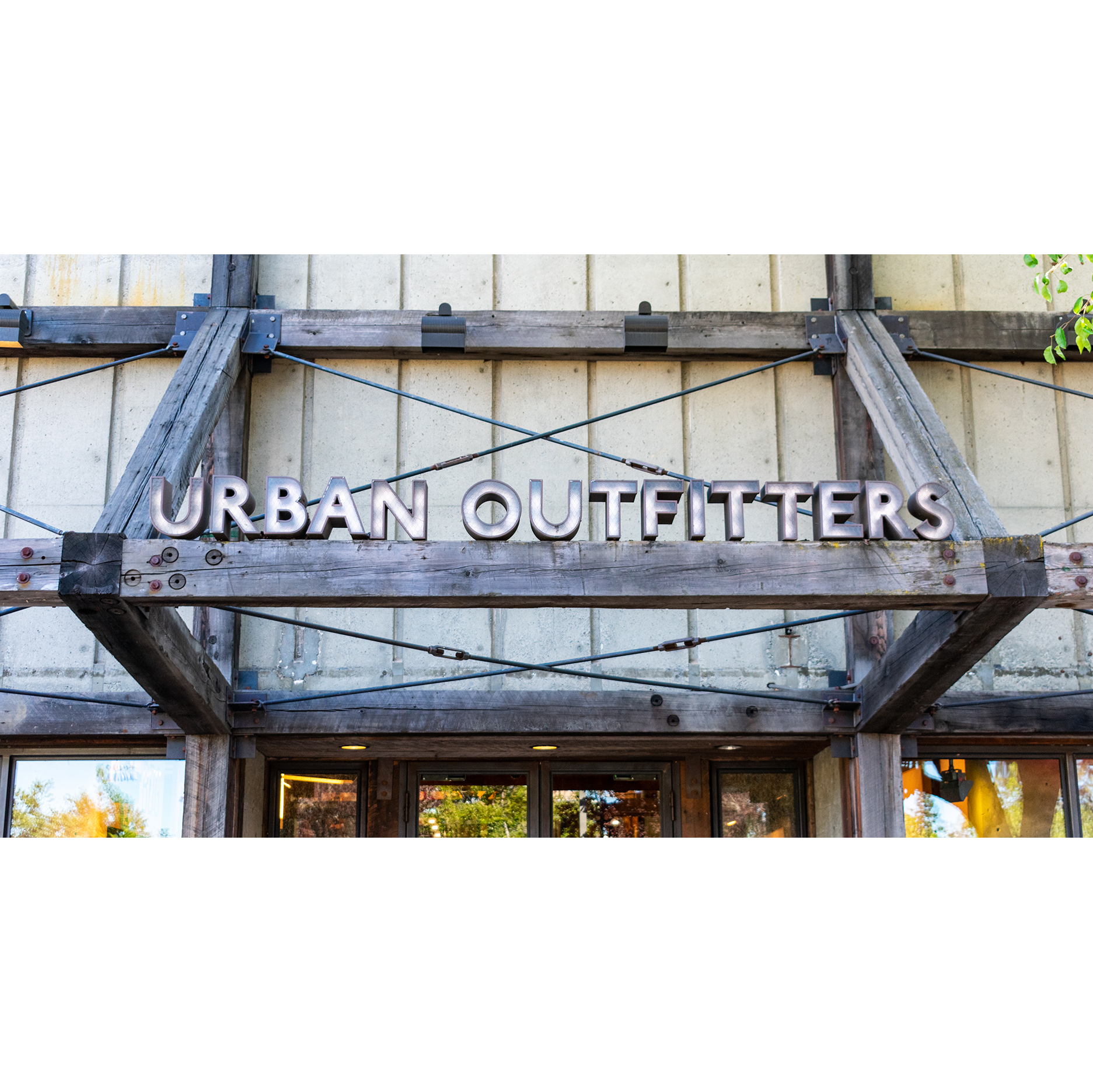 UrbanOutfittersPaloAlto-2