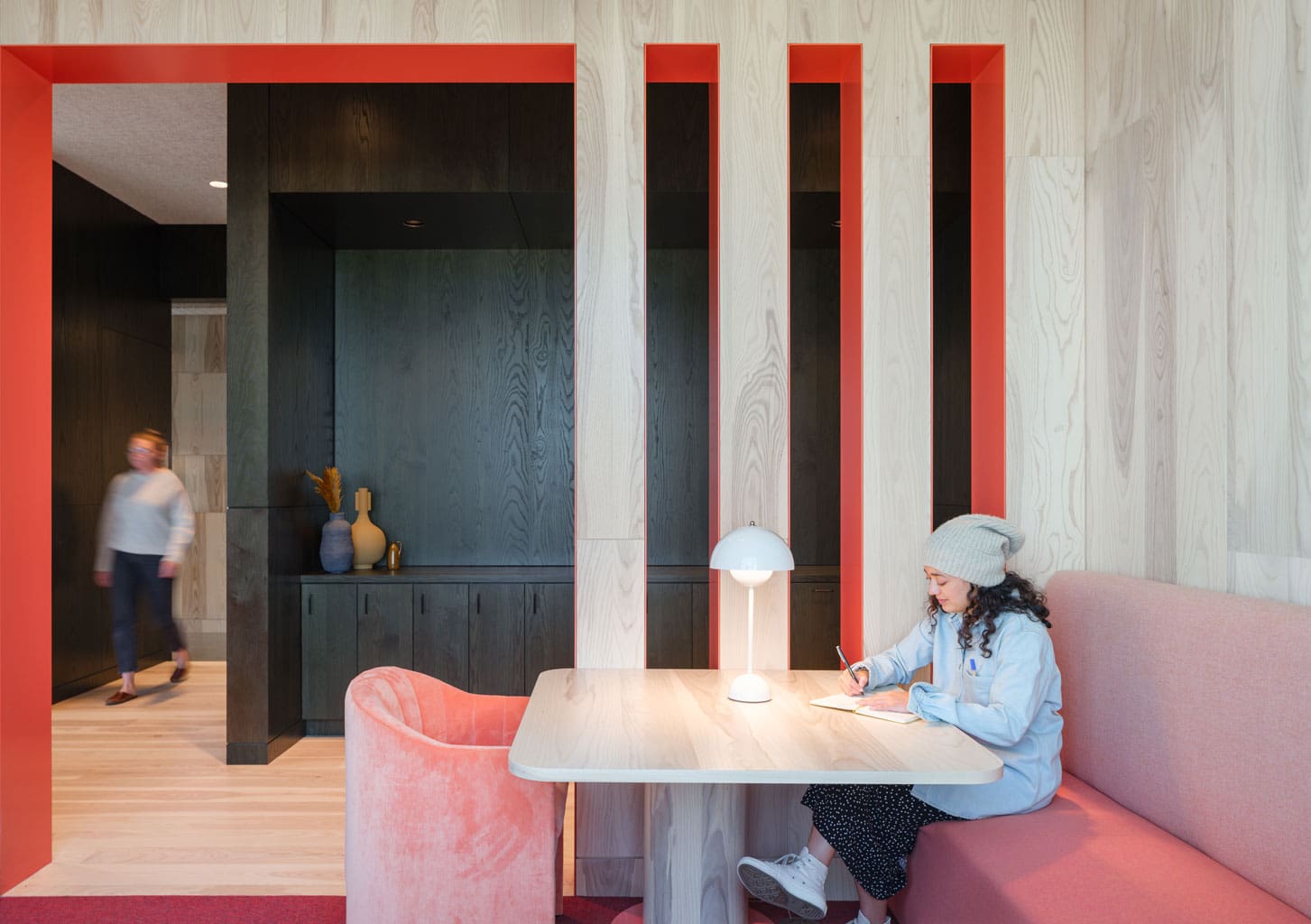 Live-Sawn-Bright-Ash-Veneer-Paneling-Booth-Installation
