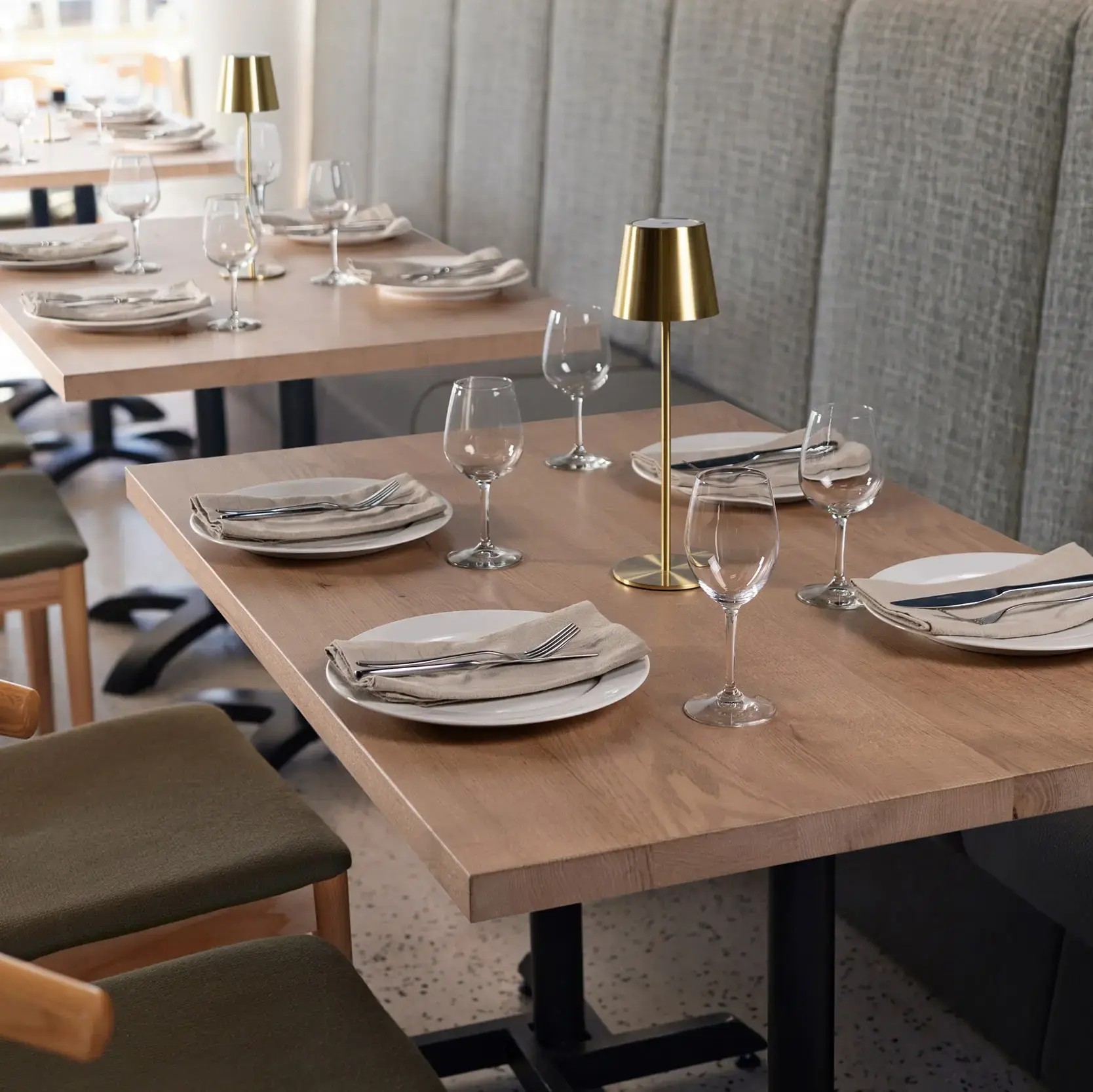 Red Oak Table Setting Sq