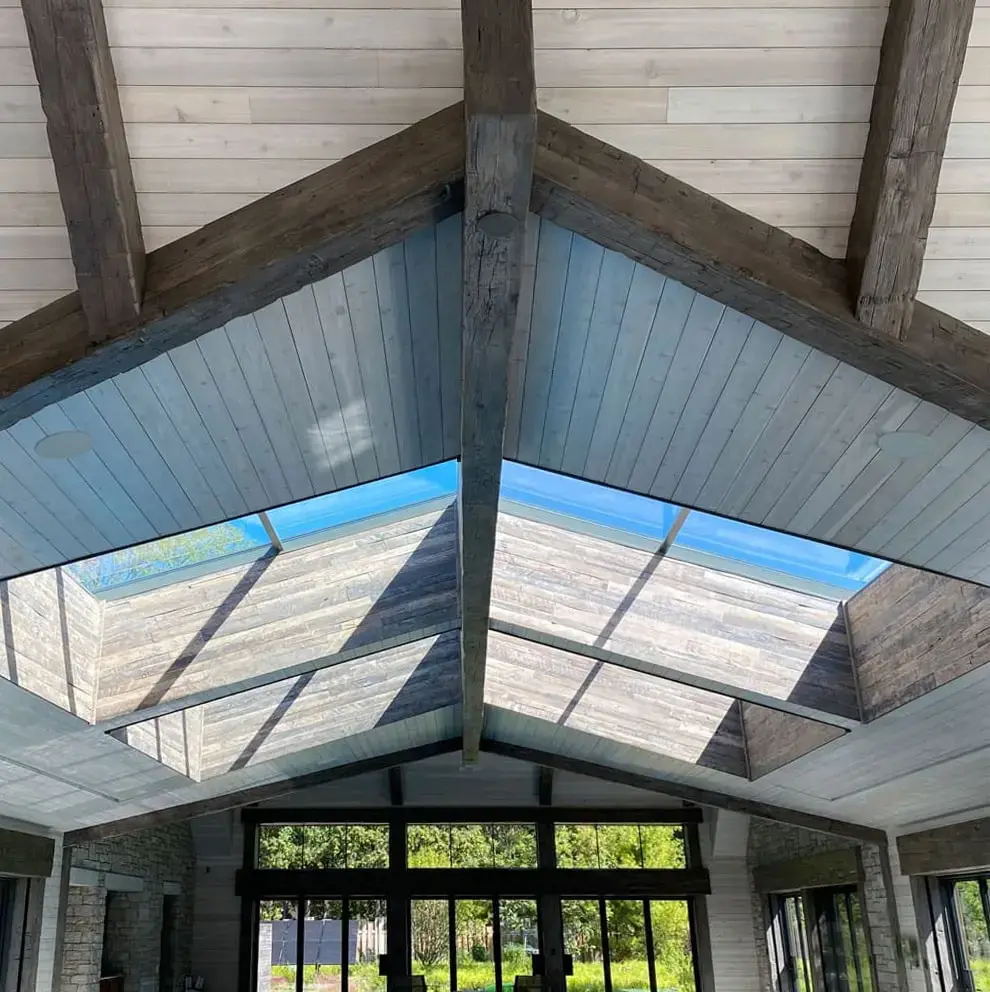 Poolhouse-Sq-beam-web-min