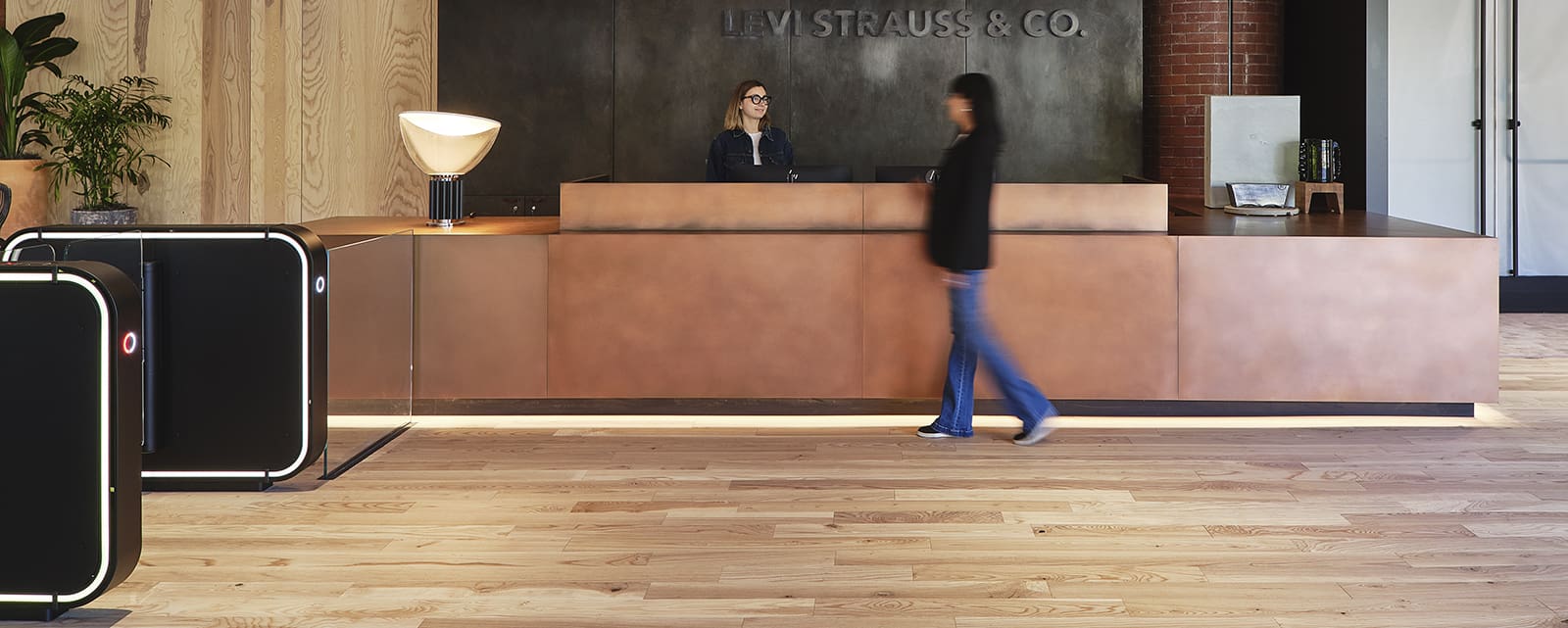 Levis-reception-hero-web