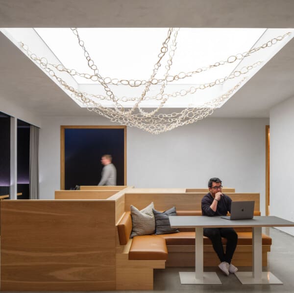 White-Oak-Veneer-Panels-LinkedIn-Maude-Street-600x599