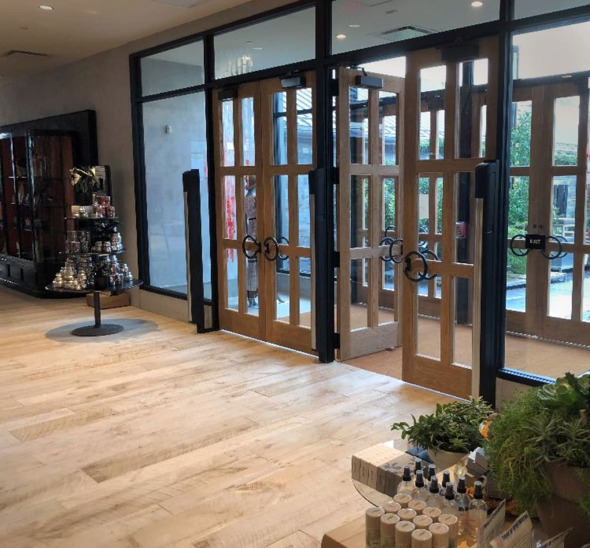 Anthro-white-washed-floor-entrance-rj