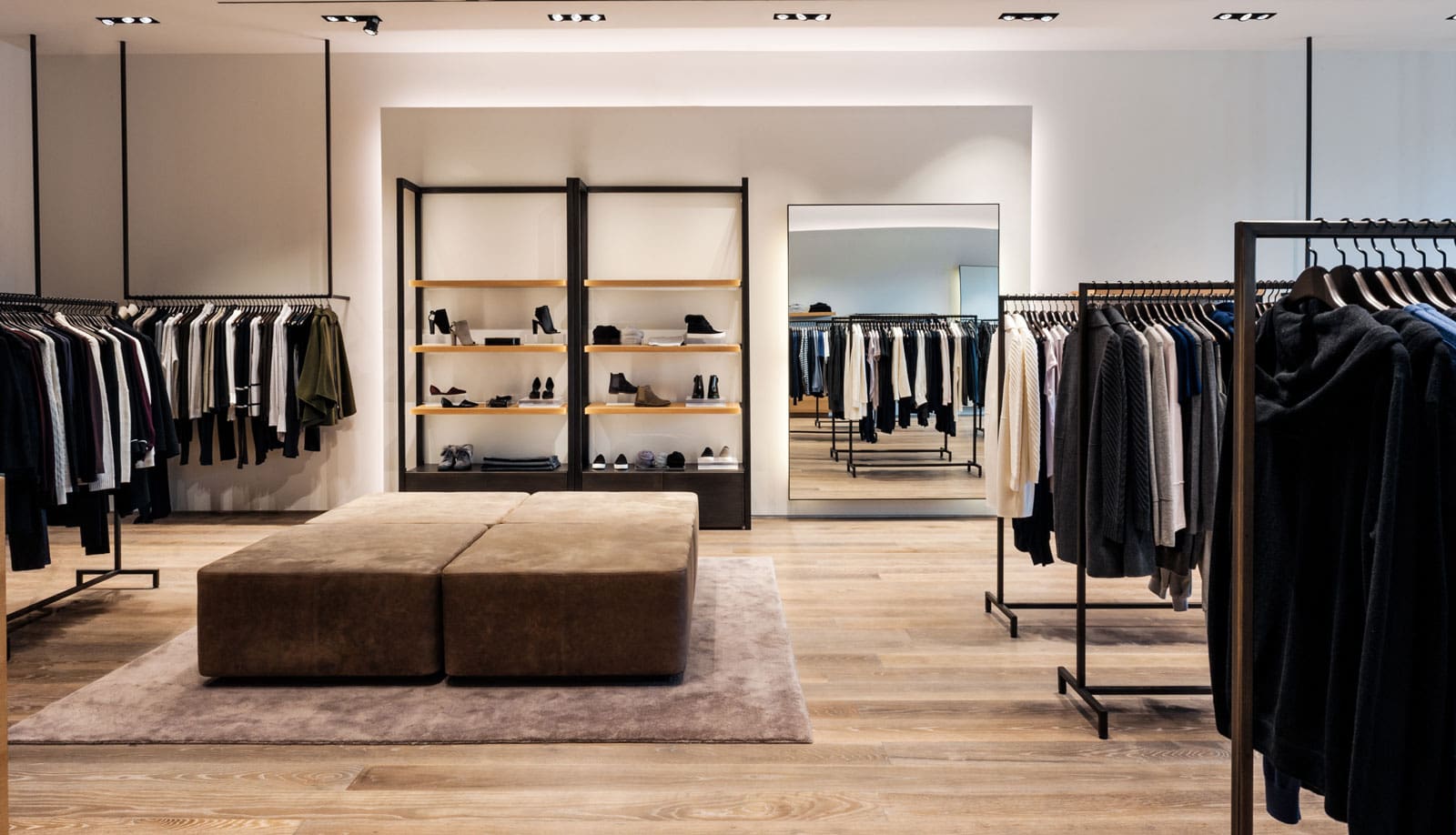 White-Oak-Flooring-in-Vince-Retail-Store